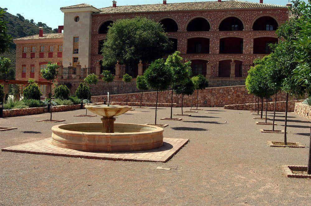 فندق Monasterio De Santa Eulalia توتانا المظهر الخارجي الصورة